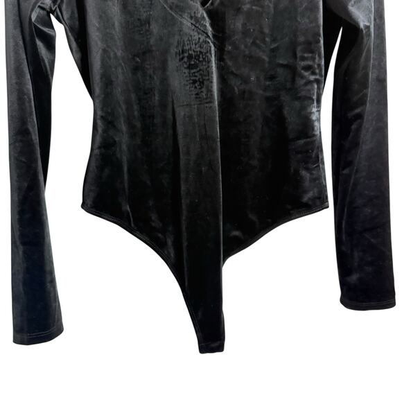 Good American Black Velvet Deep V Neck Long Sleeve Bodysuit Size Large - Picture 4 of 7